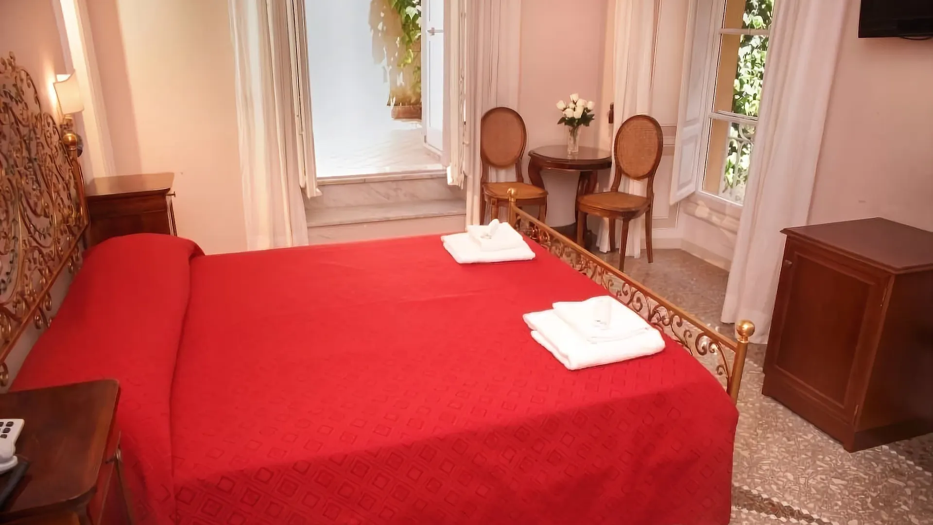 Hotel Domus Real Cardello Rom Gasthof