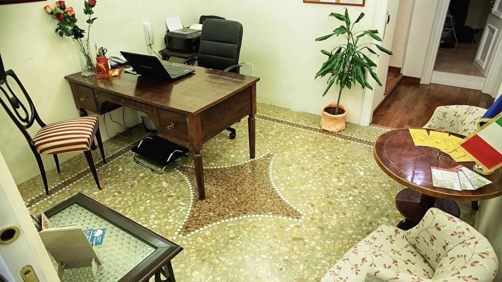 **  Domus Real Cardello Guest House Rome Италия